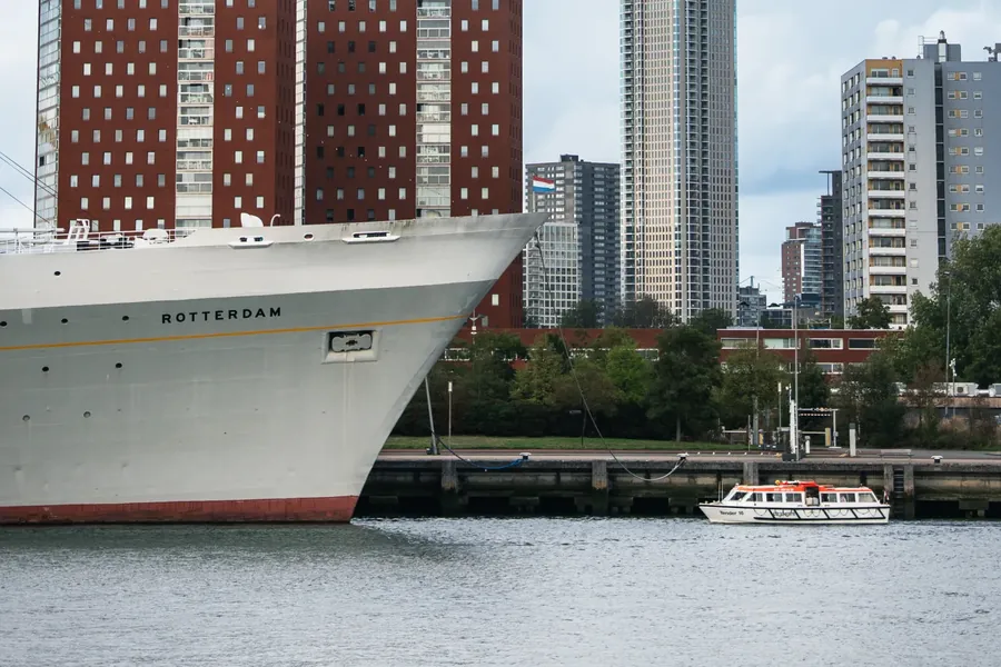 Rondvaart door Rotterdam vanaf ZUIDYARD.